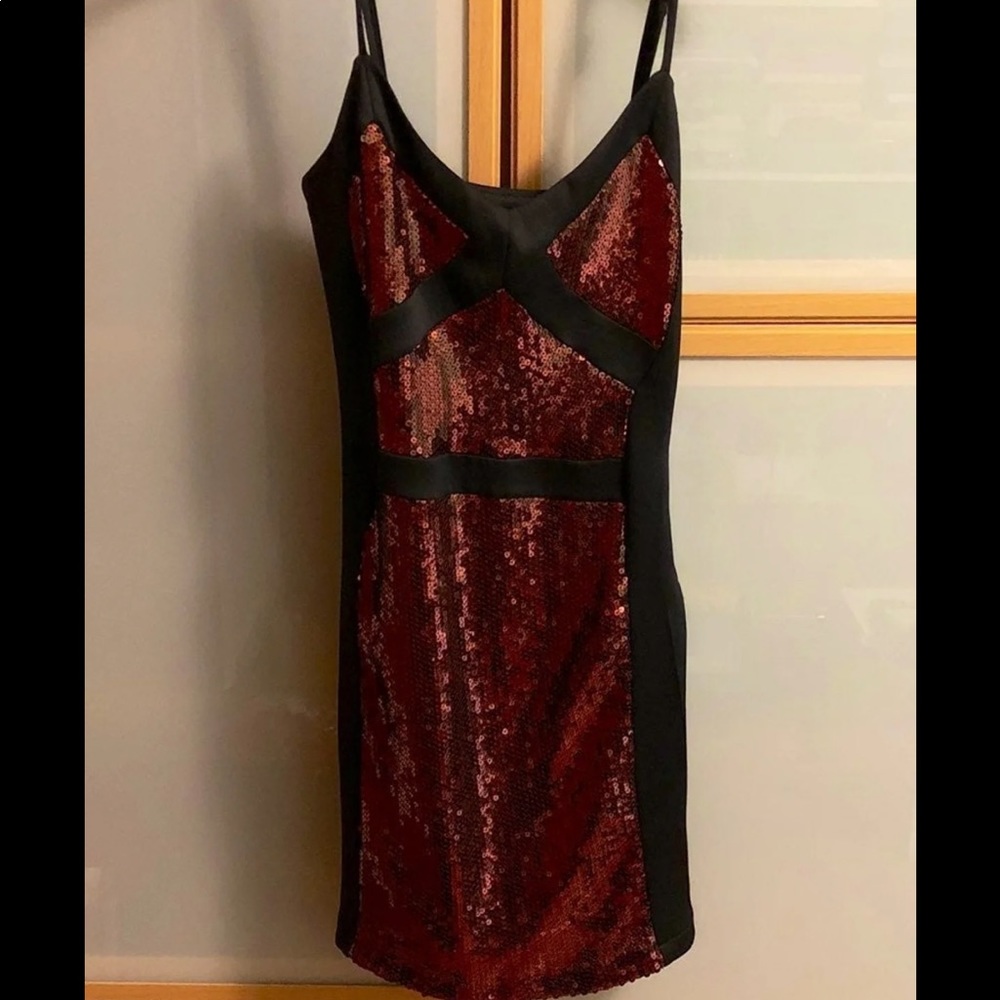 BEBE DRESS